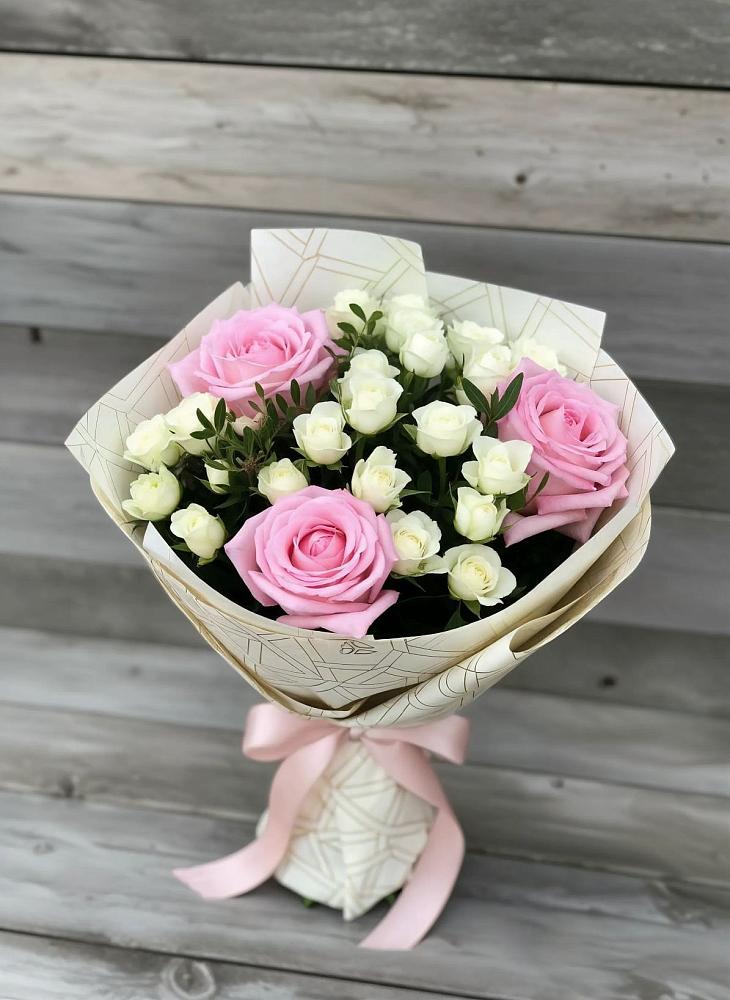 Букет цветов из: Розы в Няндоме