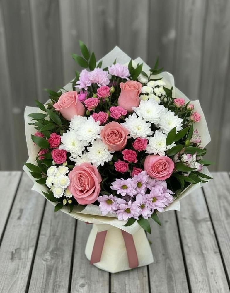 Букет цветов из: Альстромерии, Гвоздики, Розы и Хризантемы в Няндоме