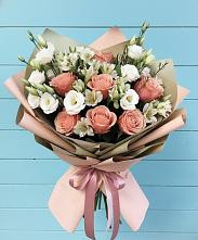 Букет цветов из:  Розы, Альстромерии и Лизиантусы в Няндоме