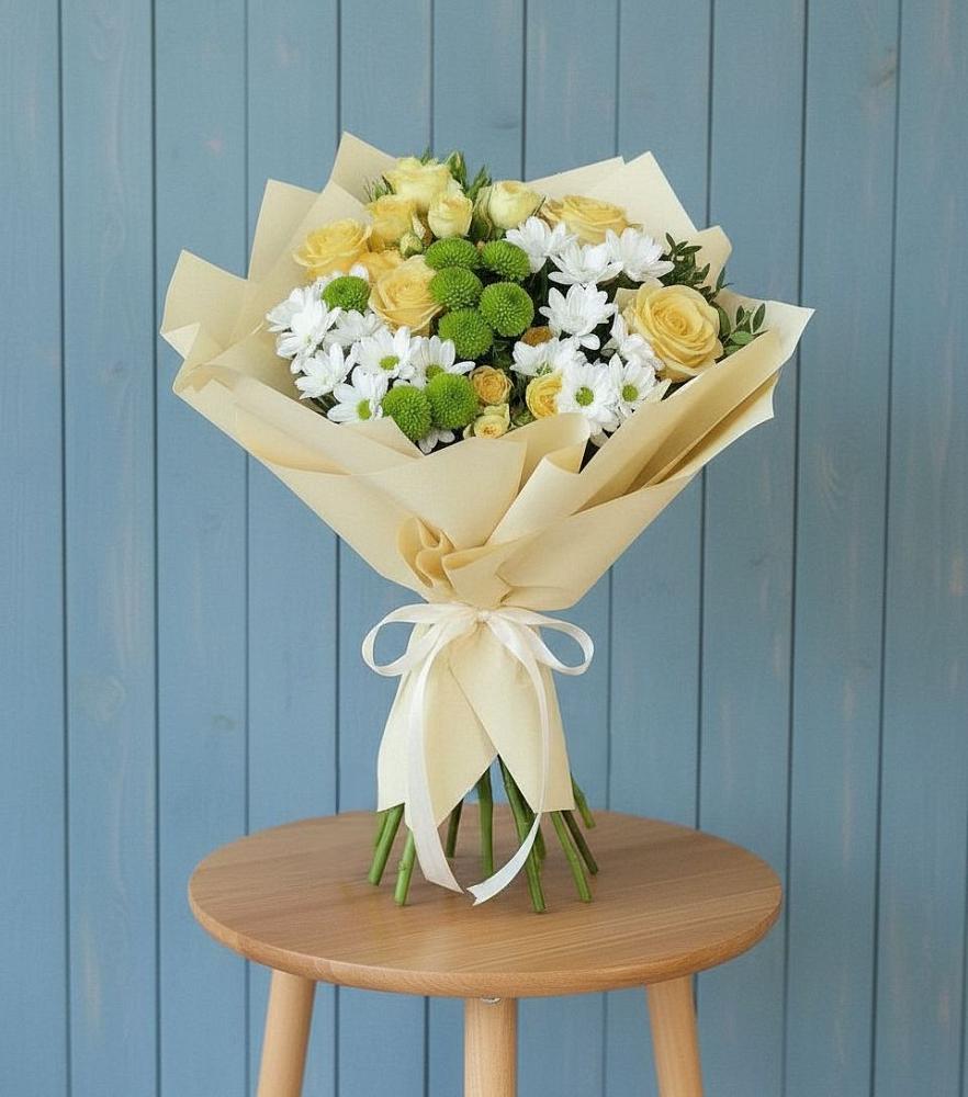 Букет цветов из: Хризантемы и Розы в Няндоме