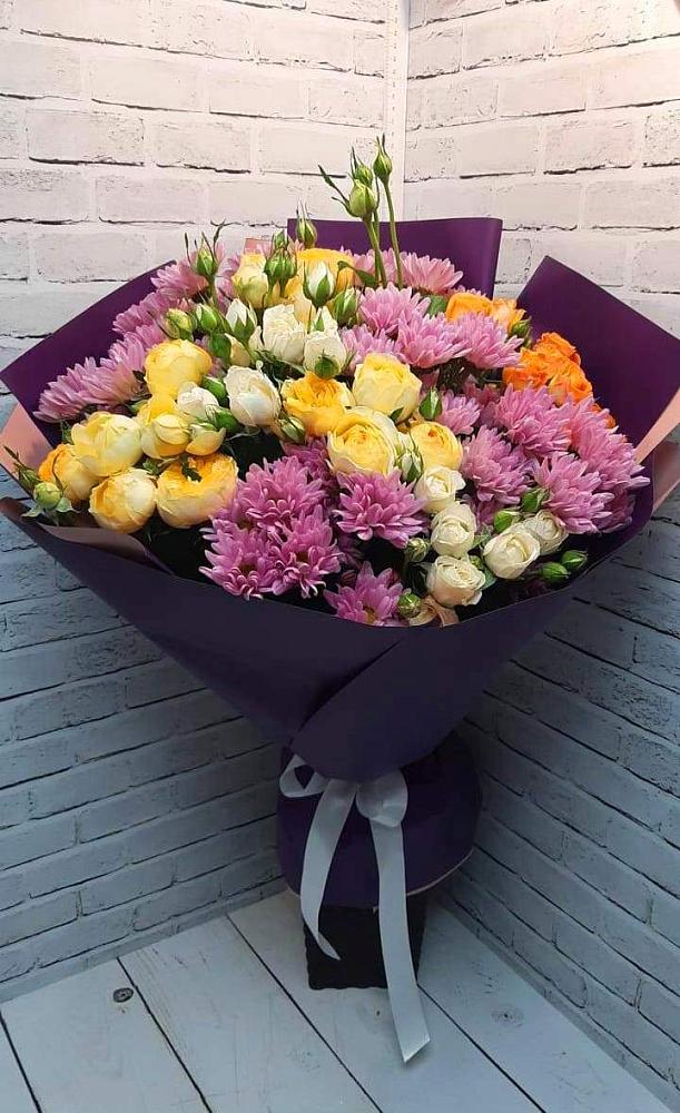 Букет цветов из: Хризантемы и Розы в Няндоме