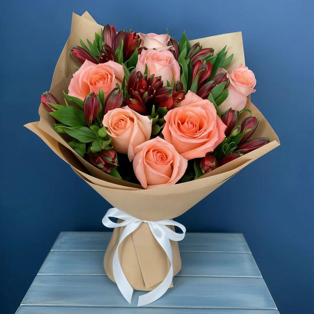 Букет цветов из: Розы и Альстромерии в Няндоме