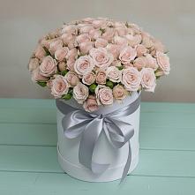 Цветочная композиция из Розы в шляпной коробке в Няндоме