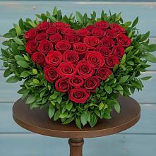 Цветочная композиция из Розы в виде сердца #REPLACE_PRED# Няндоме