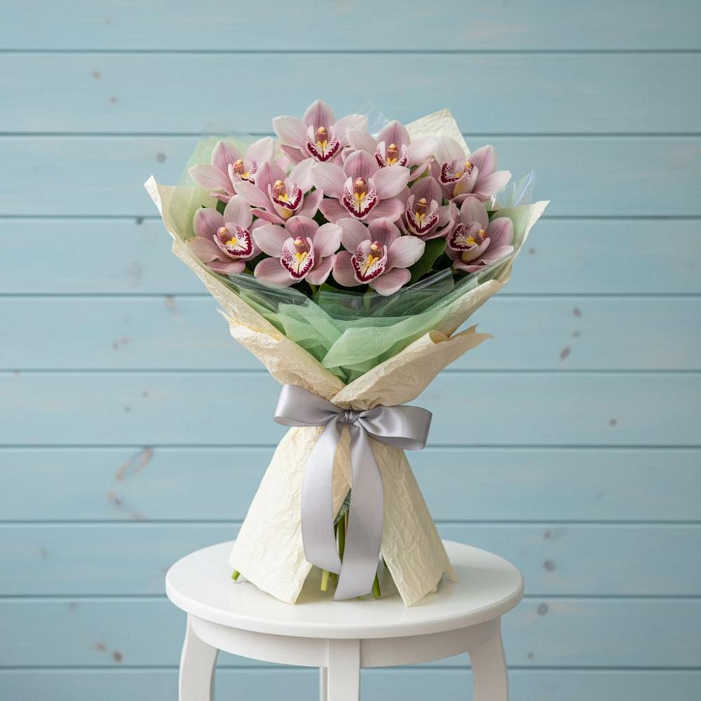 Букет цветов из: Орхидеи и Розы в Няндоме