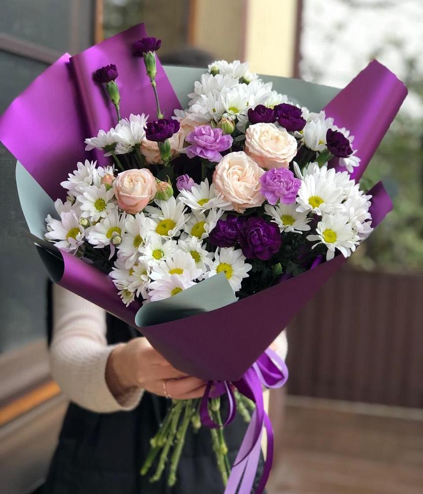 Букет цветов из: Хризантемы, Гвоздики и Розы в Няндоме