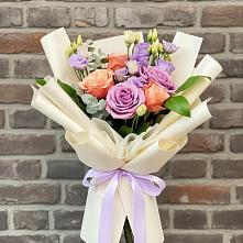 Букет цветов из:  Лизиантусы и Розы #REPLACE_PRED# Няндоме