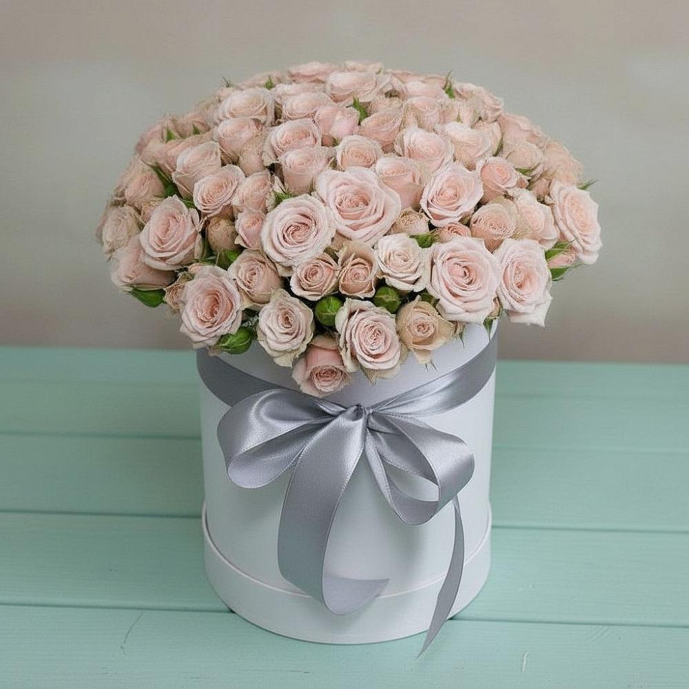 Цветочная композиция из Розы в шляпной коробке в Няндоме